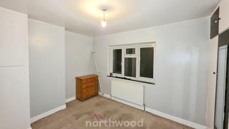 2 bedroom Semi-detached house for sale in Sunnymede Terrace, Askern, Doncaster, DN6