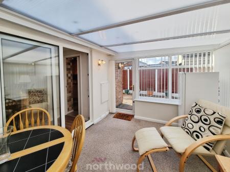 2 bedroom Semi-detached bungalow for sale in Moorfield Drive, Armthorpe, Doncaster, DN3