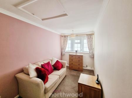 2 bedroom Semi-detached bungalow for sale in Moorfield Drive, Armthorpe, Doncaster, DN3