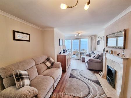 2 bedroom Semi-detached bungalow for sale in Moorfield Drive, Armthorpe, Doncaster, DN3