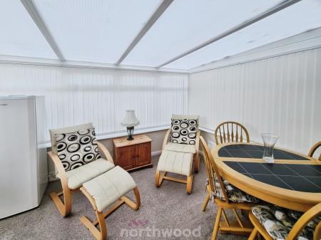2 bedroom Semi-detached bungalow for sale in Moorfield Drive, Armthorpe, Doncaster, DN3