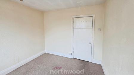 3 bedroom Flat to let in St Helens Road, Belle Vue, Doncaster, DN4