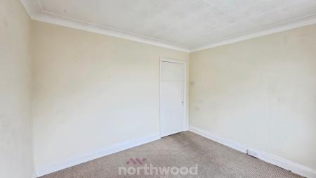 3 bedroom Flat to let in St Helens Road, Belle Vue, Doncaster, DN4