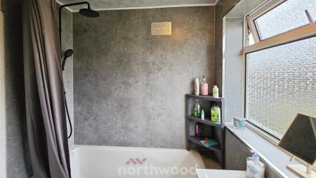 3 bedroom Semi-detached house for sale in Oakhill Road, Wheatley Hills, Doncaster, DN2