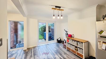 3 bedroom Semi-detached house for sale in Oakhill Road, Wheatley Hills, Doncaster, DN2