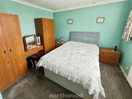 3 bedroom Terraced House for sale in Bootham Crescent, Stainforth, Doncaster, DN7