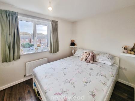2 bedroom Semi-detached house for sale in Cammidge Way, Bessacarr, Doncaster, DN4
