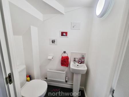 2 bedroom Semi-detached house for sale in Cammidge Way, Bessacarr, Doncaster, DN4