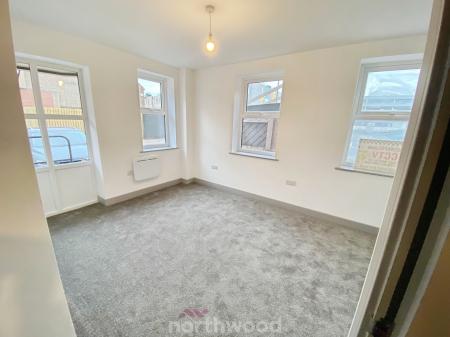 1 bedroom Flat to let in Portland Place, Doncaster, DN1
