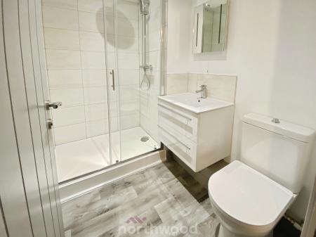 1 bedroom Flat to let in Portland Place, Doncaster, DN1