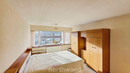 3 bedroom Semi-detached house for sale in Colchester Court, Scawsby, Doncaster, DN5