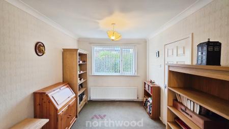 3 bedroom Semi-detached house for sale in Colchester Court, Scawsby, Doncaster, DN5