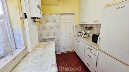 3 bedroom Semi-detached house for sale in Zetland Road, Town Moor, Doncaster, DN2