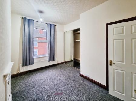 2 bedroom Terraced House for sale in Shadyside, Hexthorpe, Doncaster, DN4