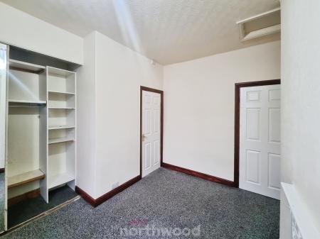 2 bedroom Terraced House for sale in Shadyside, Hexthorpe, Doncaster, DN4