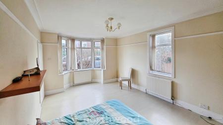 3 bedroom Semi-detached house for sale in Harrowden Road, Wheatley, Doncaster, DN2