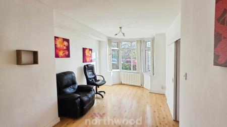 3 bedroom Semi-detached house for sale in Harrowden Road, Wheatley, Doncaster, DN2