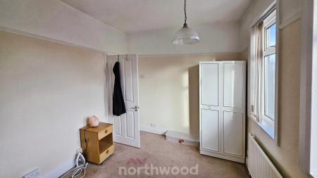 3 bedroom Semi-detached house for sale in Harrowden Road, Wheatley, Doncaster, DN2