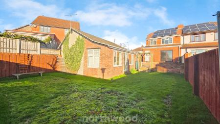 3 bedroom Semi-detached house for sale in Skellow Road, Skellow, Doncaster, DN6