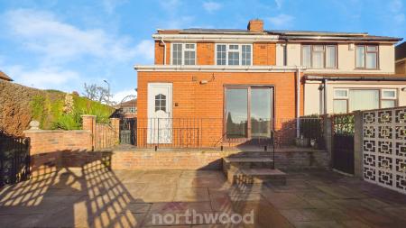 3 bedroom Semi-detached house for sale in Skellow Road, Skellow, Doncaster, DN6