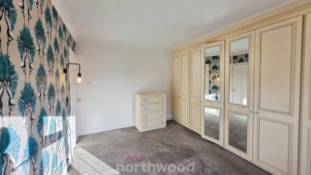 3 bedroom Semi-detached house for sale in Skellow Road, Skellow, Doncaster, DN6