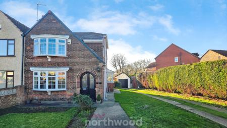 3 bedroom Semi-detached house for sale in Skellow Road, Skellow, Doncaster, DN6