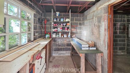 3 bedroom Semi-detached house for sale in Skellow Road, Skellow, Doncaster, DN6