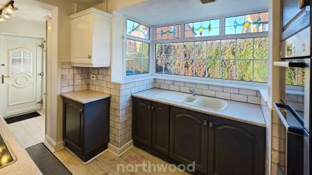 3 bedroom Semi-detached house for sale in Skellow Road, Skellow, Doncaster, DN6