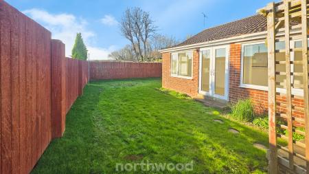 3 bedroom Semi-detached house for sale in Skellow Road, Skellow, Doncaster, DN6