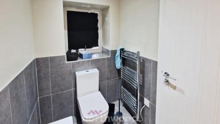 2 bedroom Flat to let in French Gate, Doncaster, DN1