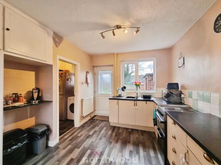 3 bedroom Terraced House for sale in Crossfield Lane, Skellow, Doncaster, DN6