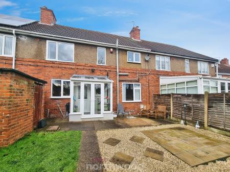 3 bedroom Terraced House for sale in Crossfield Lane, Skellow, Doncaster, DN6