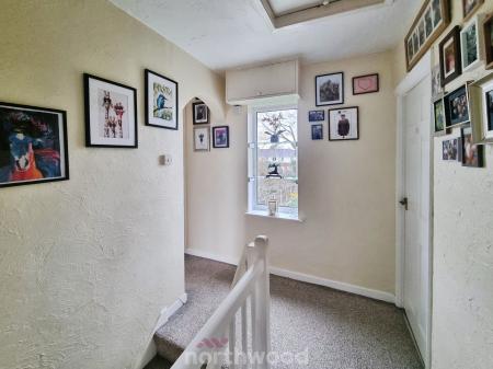 3 bedroom Terraced House for sale in Crossfield Lane, Skellow, Doncaster, DN6