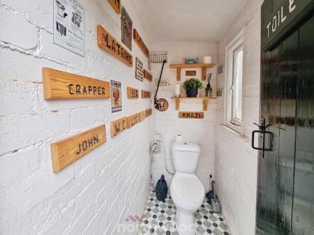 3 bedroom Semi-detached house for sale in Sandringham Road, Town Moor, Doncaster, DN2