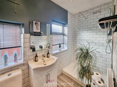 3 bedroom Semi-detached house for sale in Sandringham Road, Town Moor, Doncaster, DN2