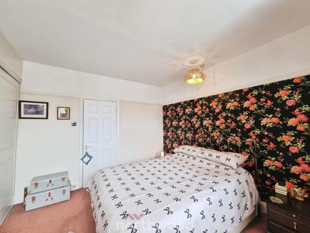 3 bedroom Semi-detached house for sale in Sandringham Road, Town Moor, Doncaster, DN2