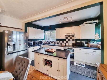 3 bedroom Semi-detached house for sale in Sandringham Road, Town Moor, Doncaster, DN2