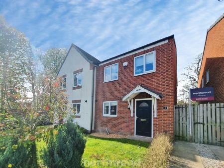 3 bedroom Semi-detached house for sale in Fulwood Drive, Balby, Doncaster, DN4