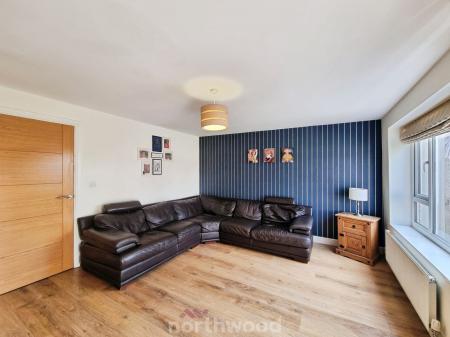 3 bedroom Semi-detached house for sale in Fulwood Drive, Balby, Doncaster, DN4