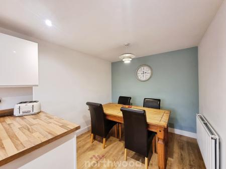 3 bedroom Semi-detached house for sale in Fulwood Drive, Balby, Doncaster, DN4