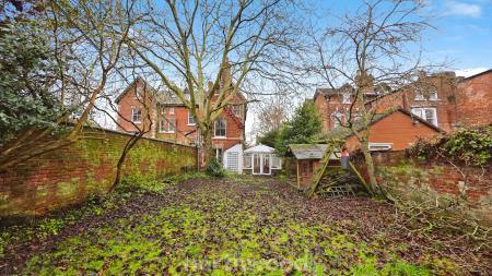 4 bedroom Character Property for sale in Avenue Road, Doncaster, DN2