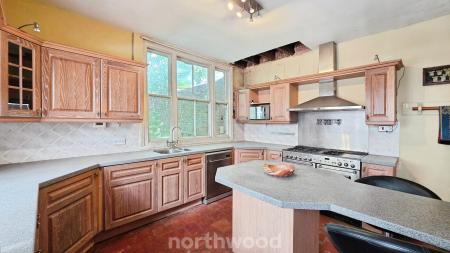 4 bedroom Character Property for sale in Avenue Road, Doncaster, DN2