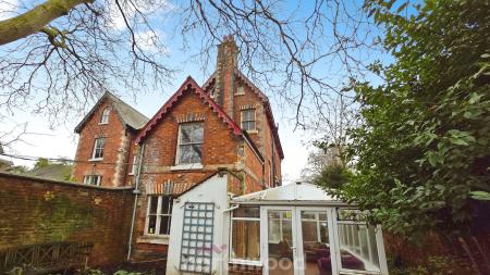 4 bedroom Character Property for sale in Avenue Road, Doncaster, DN2