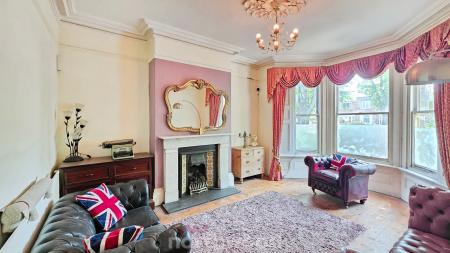 4 bedroom Character Property for sale in Avenue Road, Doncaster, DN2