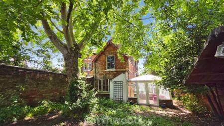 4 bedroom Character Property for sale in Avenue Road, Doncaster, DN2
