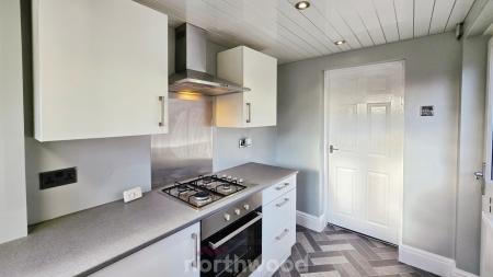 3 bedroom Terraced House to let in Westholme Road, Balby, Doncaster, DN4