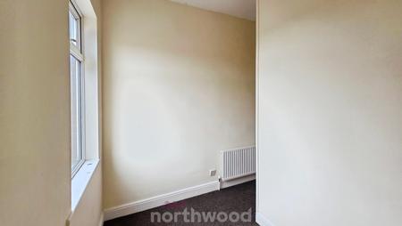 3 bedroom Terraced House for sale in Sheffield Road, Warmsworth, Doncaster, DN4