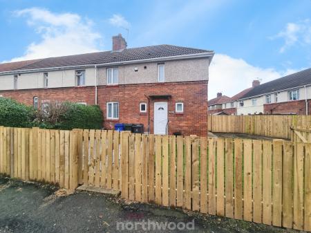 3 bedroom Semi-detached house to let in Austen Avenue, Warmsworth, Doncaster, DN4