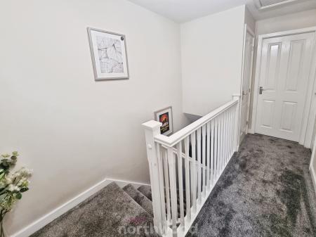 3 bedroom Terraced House to let in The Potteries, Rossington, Doncaster, DN11