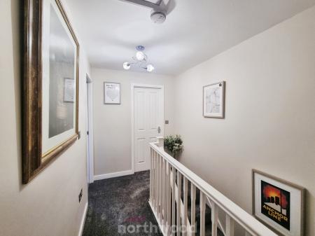 3 bedroom Terraced House to let in The Potteries, Rossington, Doncaster, DN11